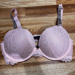 Victoria’s Secret push up bra